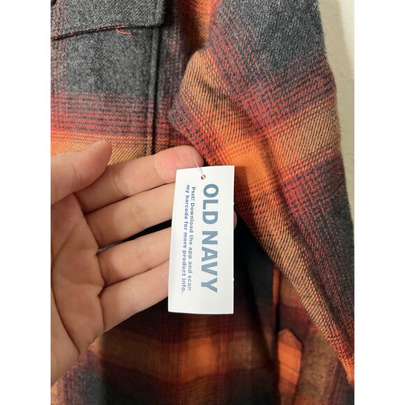 NWT Old Navy Swifty Evermore Plaid Button Up Shirt Size Medium Flannel - Picture 4 of 7